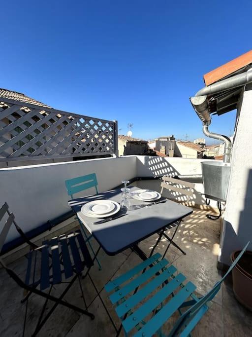 "Le Couvent Bleu" Arles Arenes Terrasse Villa Exterior photo